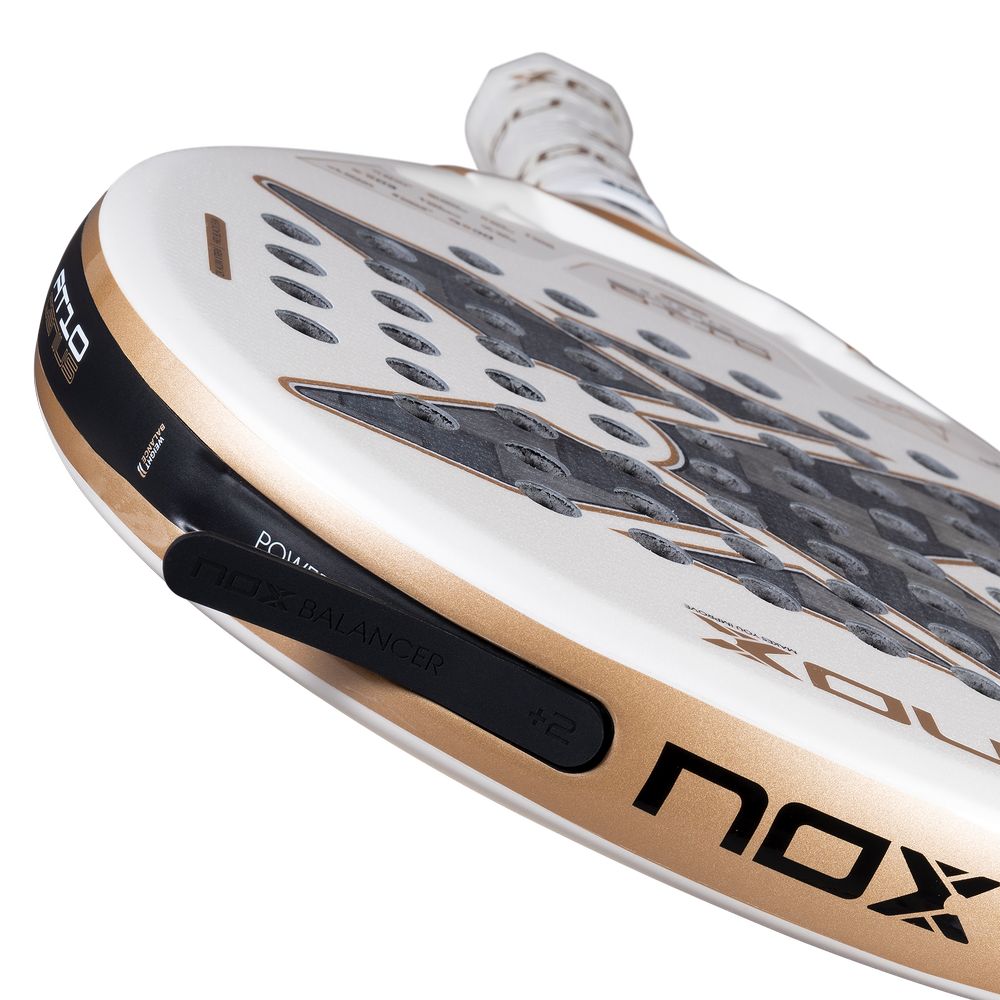 パデルラケット NOX AT10 genius 12K Nox AT10 Genius 12K - PassaSports.com
